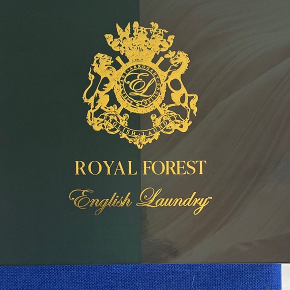 English Laundry Royal Forest Box with Gold Crest on Black - Picture 2 of 3